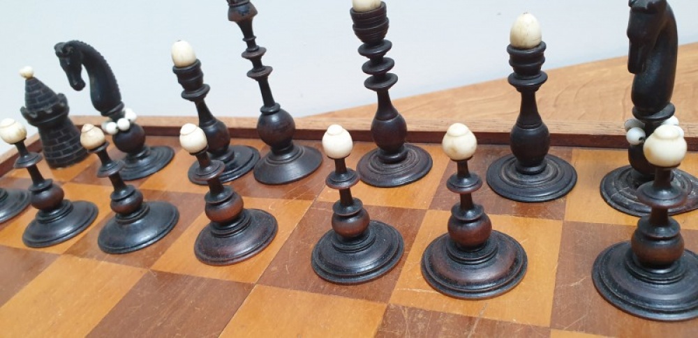 liter bon vinger Veilinghuis-Online - kavel-details Antiek schaakspel